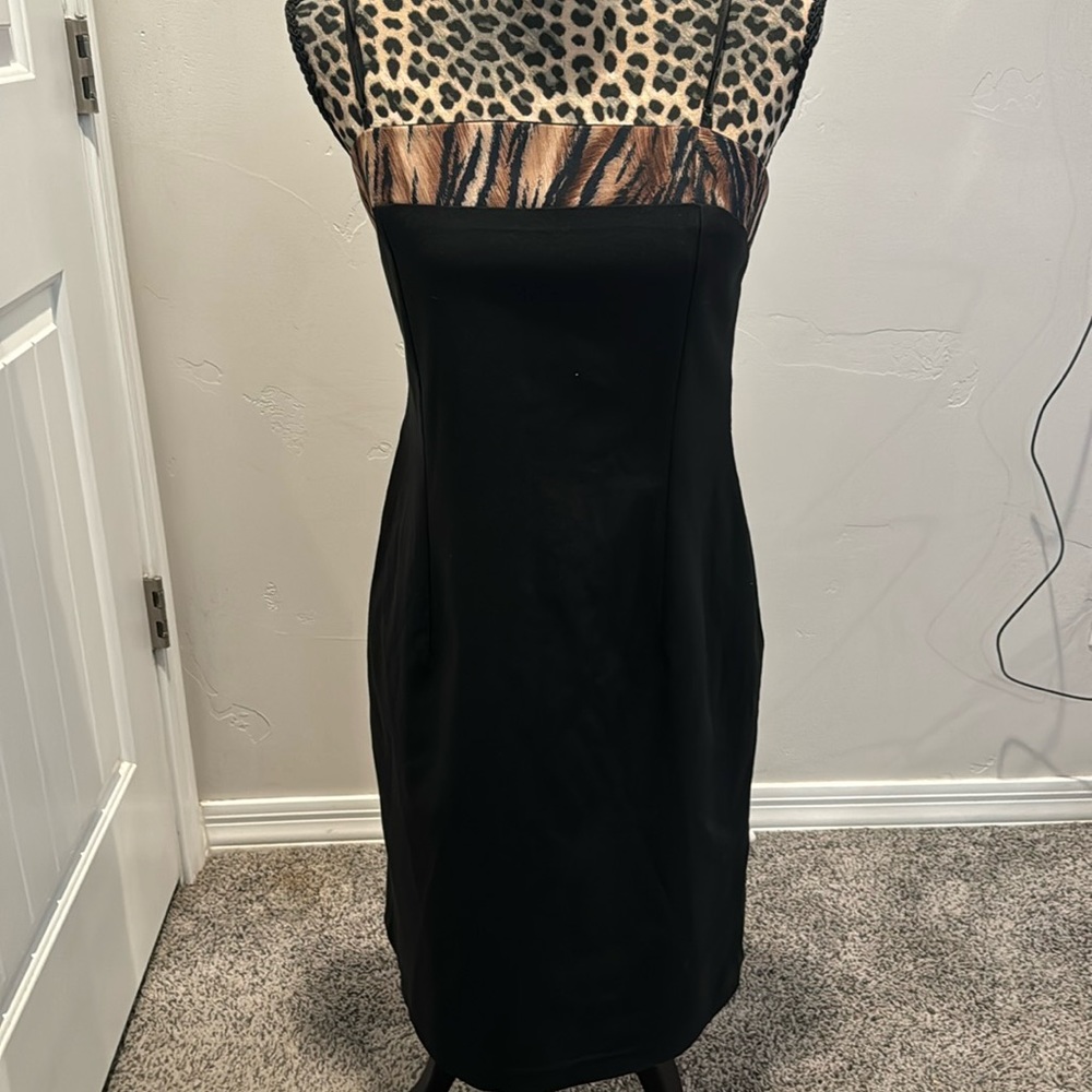 Connected apparel dress in very good condition. Size 10